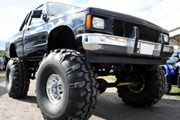 island-muffler-truck-sm